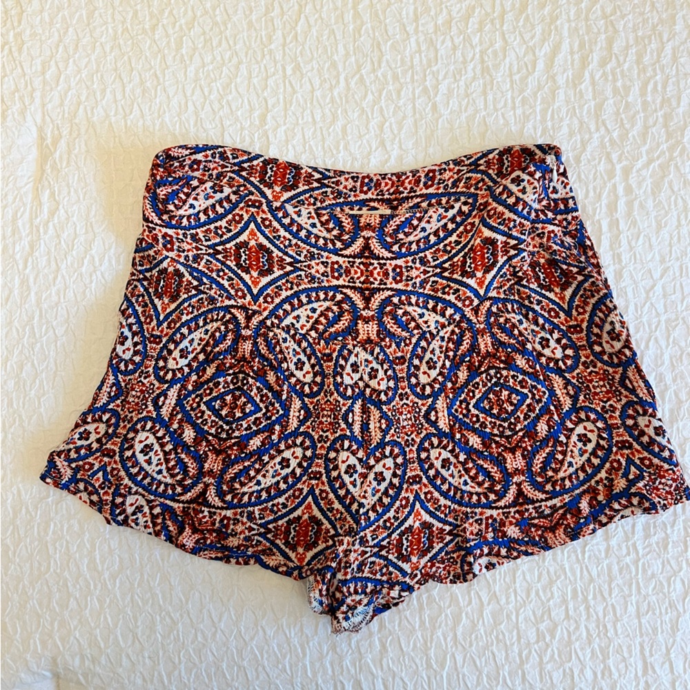 Patterned Shorts (Size: M) - Picture 2 of 9